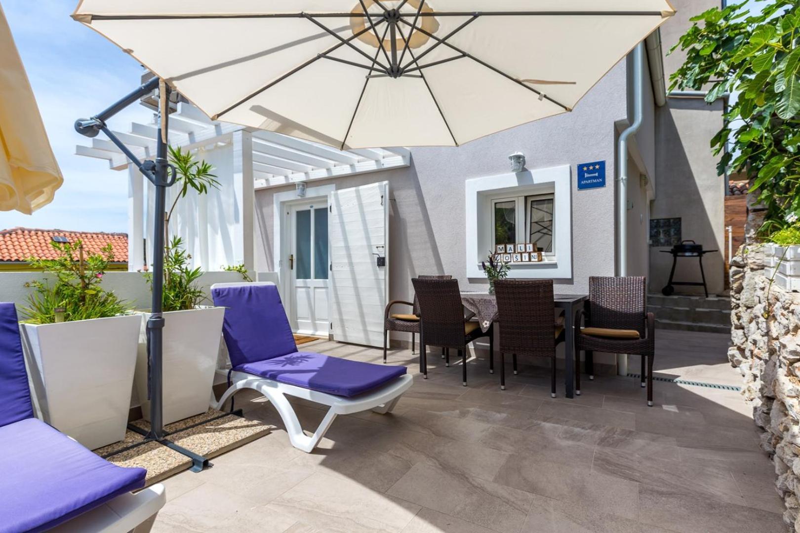 Apartments Valeria, Mali Losinj Exterior photo