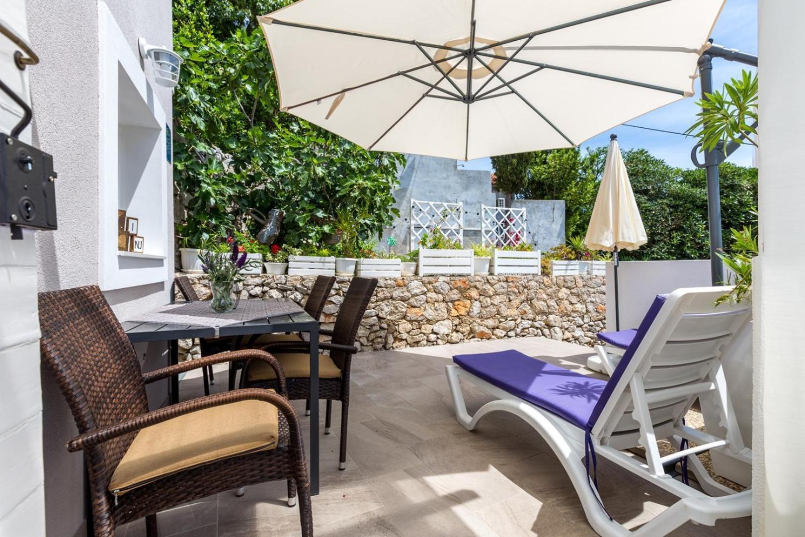 Apartments Valeria, Mali Losinj Exterior photo